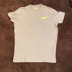 Hollister tshirt
